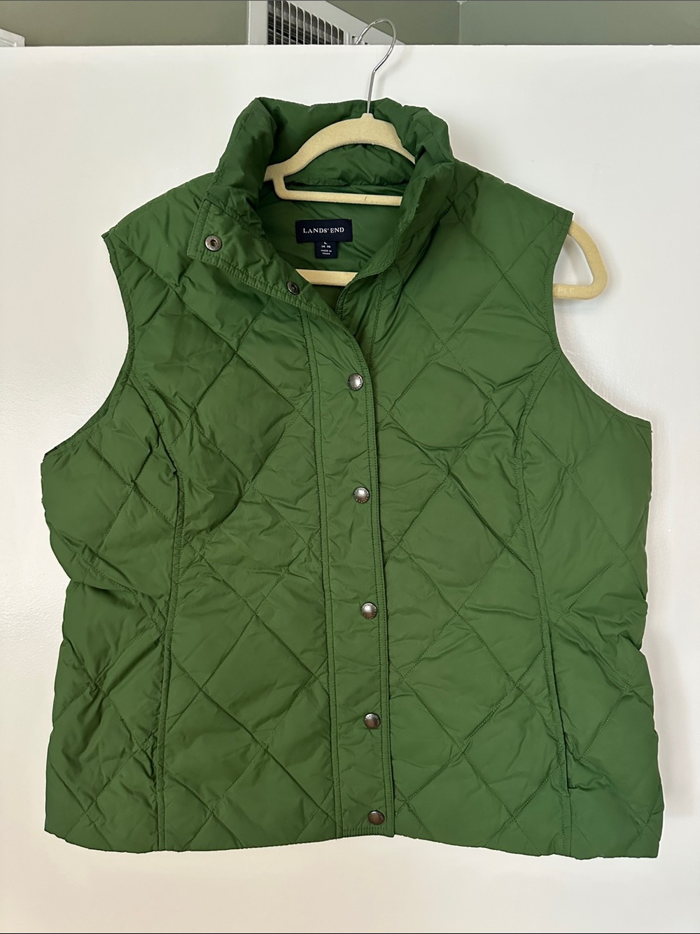 Lands' End Women's Green Quilted Snap-Front Vest